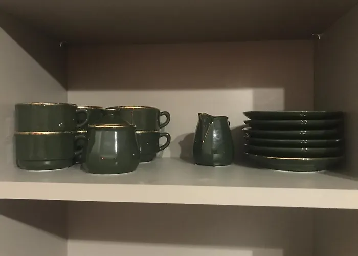 Будинок відпочинку House - Sleeps 5 - Pets Ok - Parking - Garden