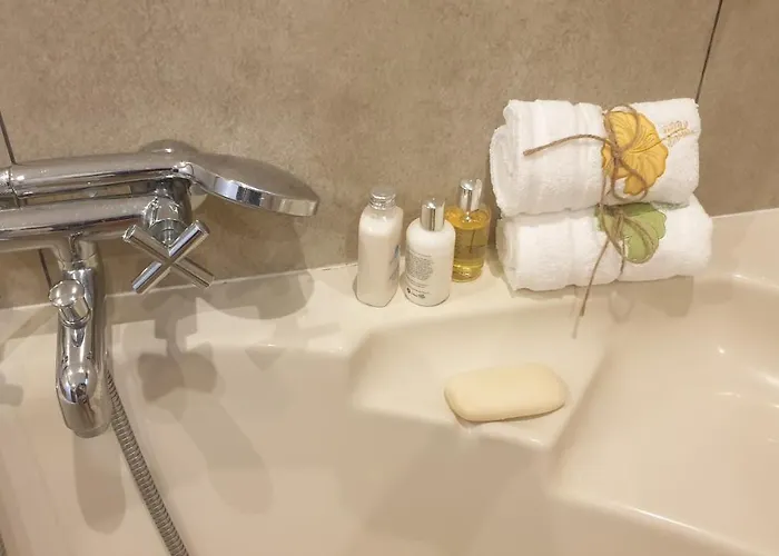 House - Sleeps 5 - Pets Ok - Parking - Garden Semesterbostad Bristol