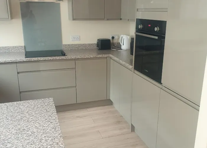 House - Sleeps 5 - Pets Ok - Parking - Garden Casa de Férias Bristol